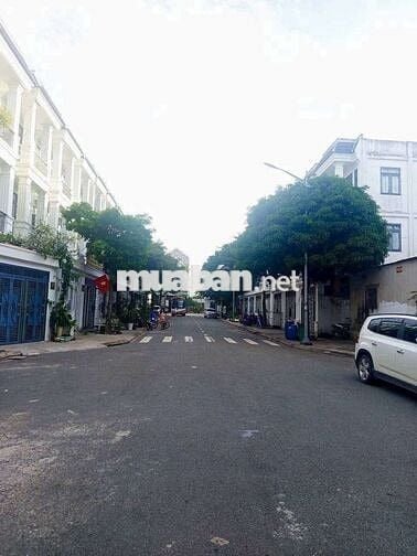 Cho thuê nhà full nội thất gần ngã 6 An Phú