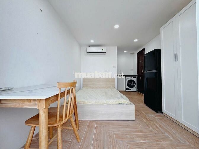 1PN RỘNG 40M2 - HUỲNH VĂN BÁNH, PHÚ NHUẬN - BAN CONG, FULL NỘI THẤT