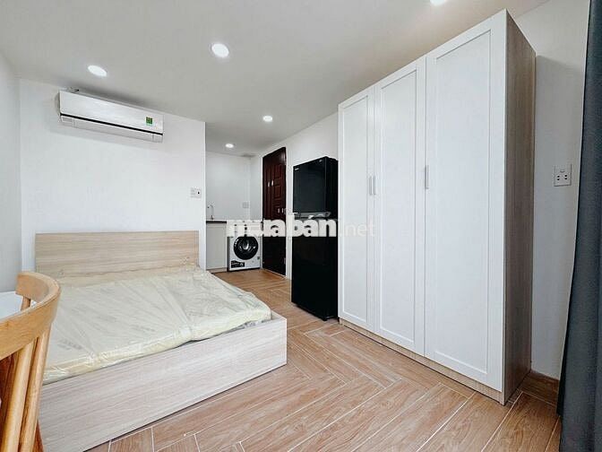 1PN RỘNG 40M2 - HUỲNH VĂN BÁNH, PHÚ NHUẬN - BAN CONG, FULL NỘI THẤT
