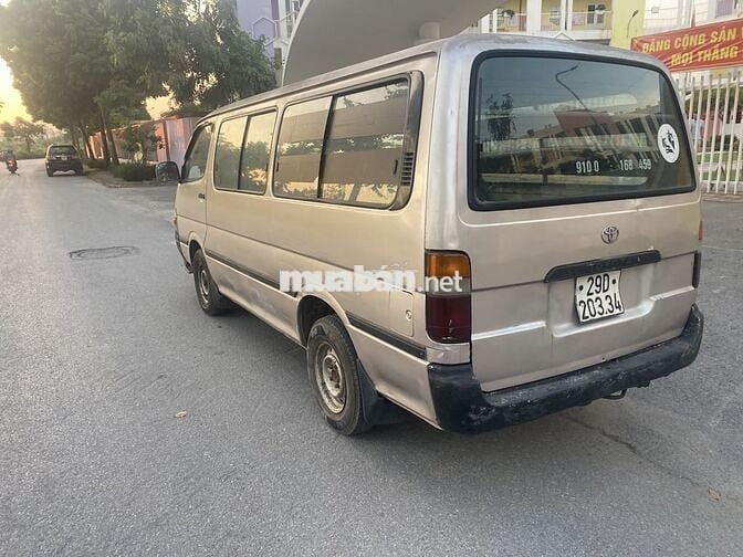 Toyota Hiace 2002 - 30000 km