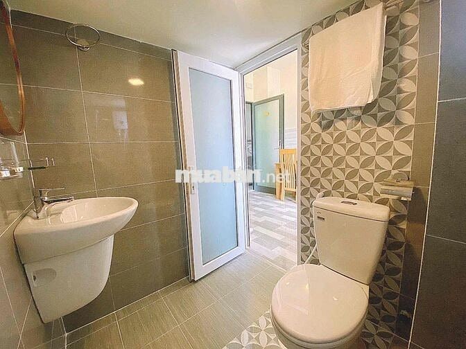 CHDV DUPLEX CỬA SỔ TRỜI - THANG MÁY - SÁT CẦU CHỮ Y QUẬN 5