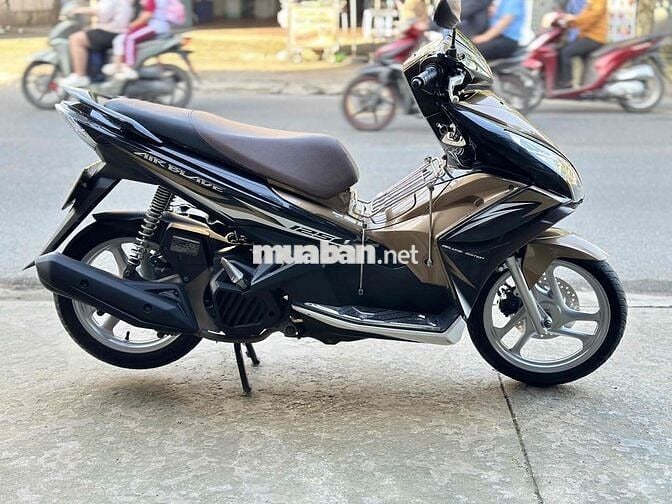 HONDA AIRBLADE FI 125 ĐỜI 2014- XE CÒN MỚI 95%