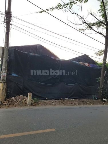 Cho thuê 370m2 mặt bằng đường 70 tại Tây Tựu, 2 mặt tiền 24m và 15m