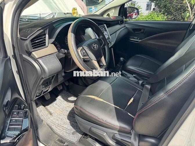 Toyota Innova 2022 E 2.0 MT - 88000 km