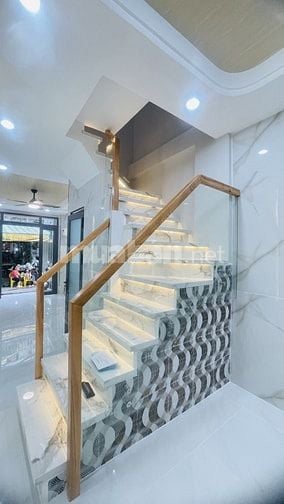 Chính chủ gửi bán nhà Ni Sư Huỳnh Liên Tân Bình Giá chỉ: 4tỷ35