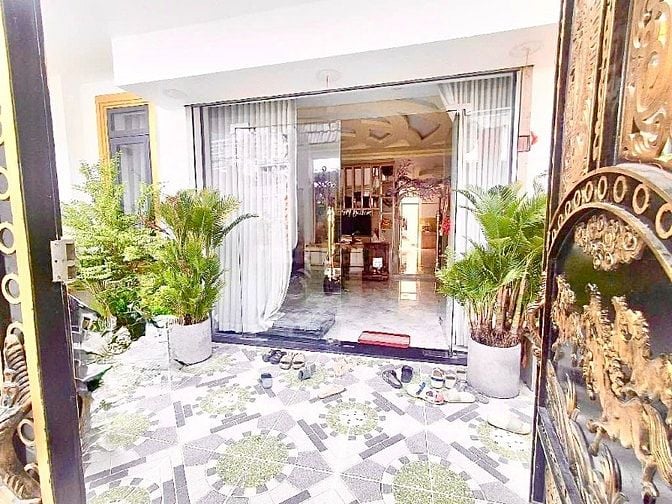 Ngộp bank hơn 6 tỷ, cần bán nhà mới 3 tầng, Q7, 7.1❌19, nhỉnh 10 tỷ 