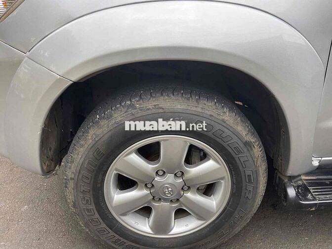 Toyota Fortuner 2010 2.5G - 180000 km