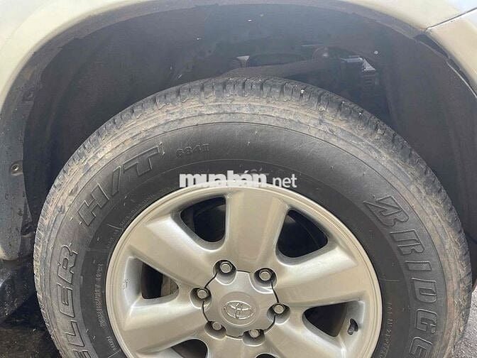 Toyota Fortuner 2010 2.5G - 180000 km