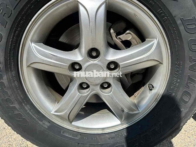 Hyundai Santa Fe 2007 2.7L 4WD - 10000 km