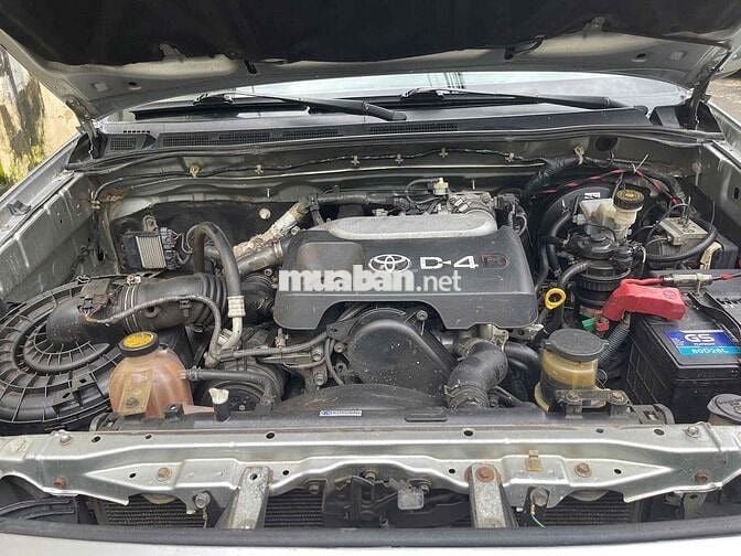 Toyota Fortuner 2010 2.5G - 180000 km
