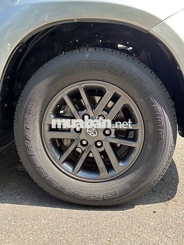 Toyota Fortuner 2016 2.7V 4X2 AT - 96000 km