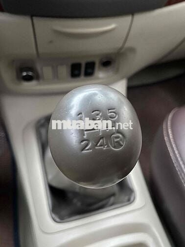 Toyota Innova 2007 G - 1200 km
