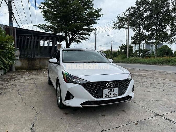 Hyundai Accent 2022 .Số sàn bản đủ . máy số zin