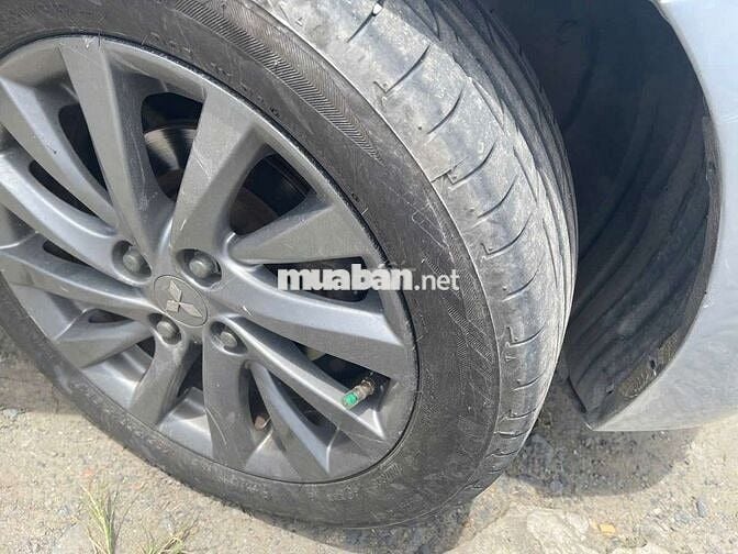Mitsu attrage2018 1.2 MT bản đủ - 79000 km