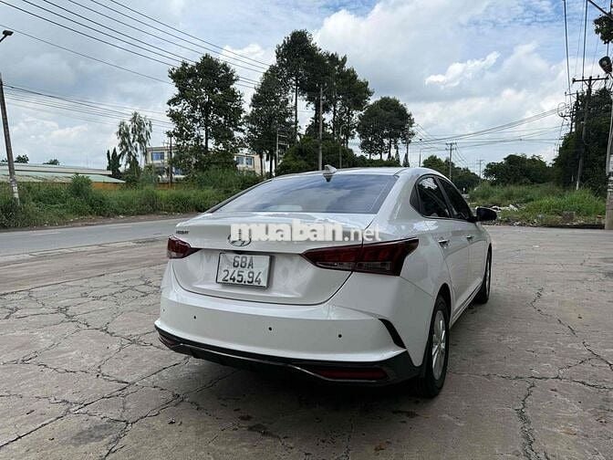 Hyundai Accent 2022 .Số sàn bản đủ . máy số zin