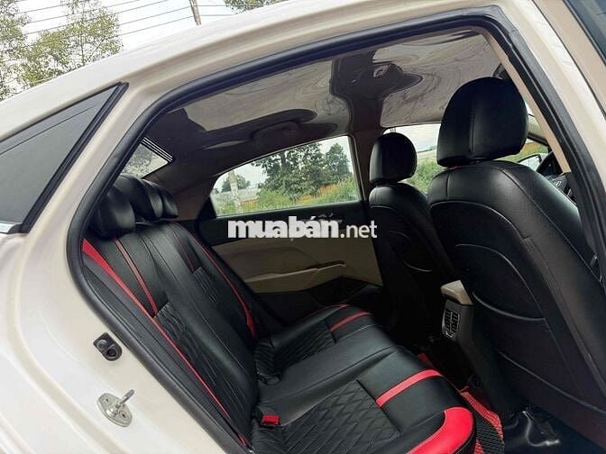 Hyundai Accent 2022 .Số sàn bản đủ . máy số zin