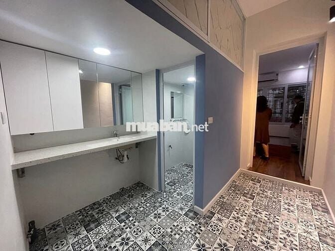 BÁN CĂN HỘ TẦNG 2 TẬP THỂ PHỐ.NGUYỄN CHÍ THANH - FULL NỘI THẤT
