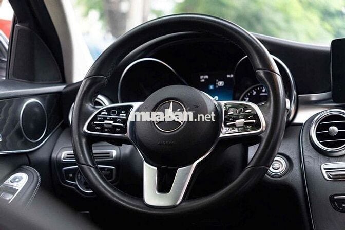 LONG ANH AUTO về Mercedes C200FL 2019