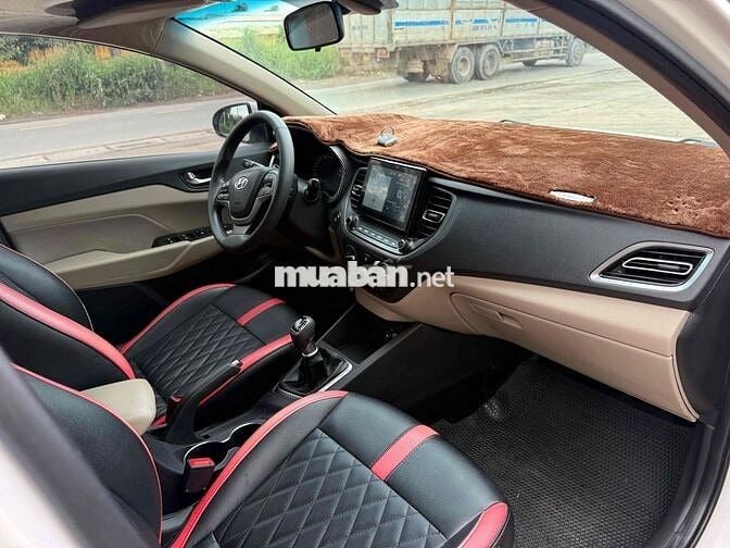 Hyundai Accent 2022 .Số sàn bản đủ . máy số zin