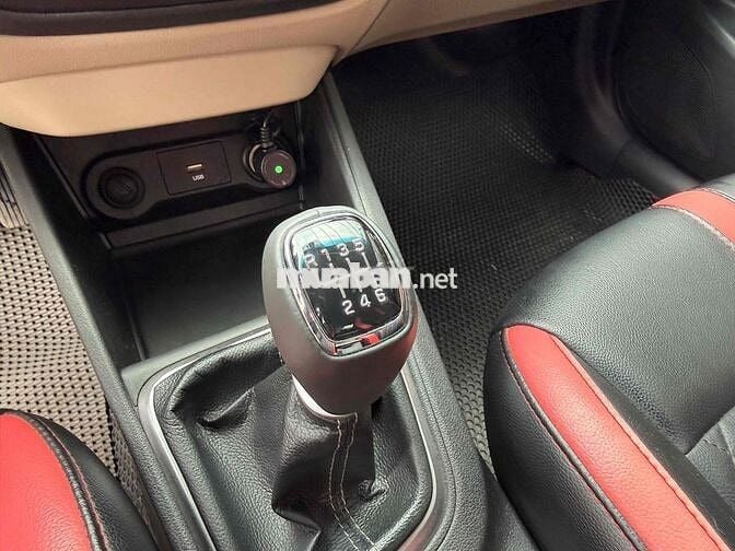 Hyundai Accent 2022 .Số sàn bản đủ . máy số zin