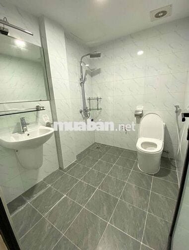 CCMN 1 phòng ngủ 28m2 tiện nghi, vị trí trung tâm Q. Hai Bà trưng