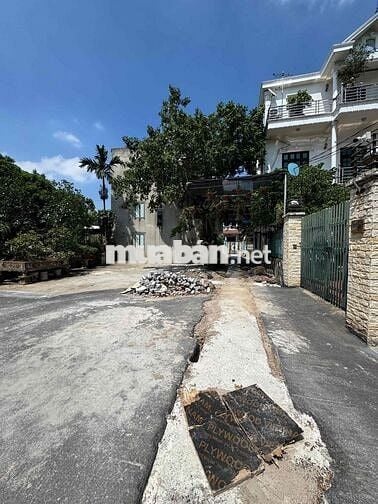 Cần bán mảnh 2 mặt thoáng tại Đoài Nam Hồng