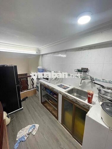 Cho thuê nhà riêng nguyên căn phố Hàng Cháo