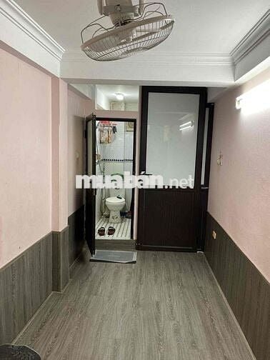 Cho thuê nhà riêng nguyên căn phố Hàng Cháo