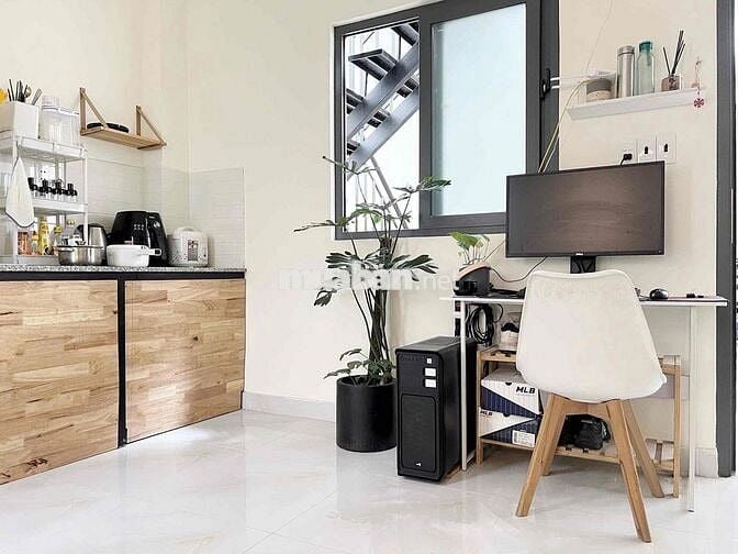 PHÒNG C.H.D.V MỚI FULL NỘI THẤT NGAY CHỢ PHẠM VĂN BẠCH