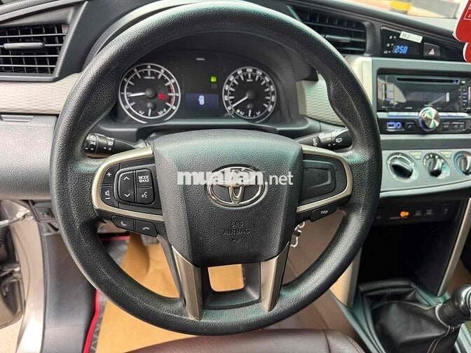 Toyota Innova 2018 2.0E - 115000 km - Giá còn giảm