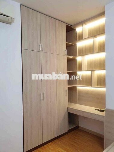 Bán căn hộ cc Đội Nhân, căn góc, 70.3m 2 phòng ngủ, wc, full NT