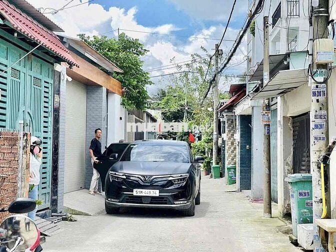 Nhà 3tỷ650 ngay trường Nguyễn Văn Thệ