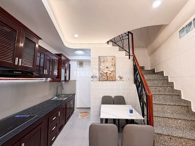 BÁN NHÀ ĐẸP HẺM XE HƠI TRUNG TÂM PHÚ NHUẬN 