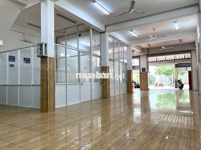 Xưởng cho thuê bà điểm 600m giá 30tr