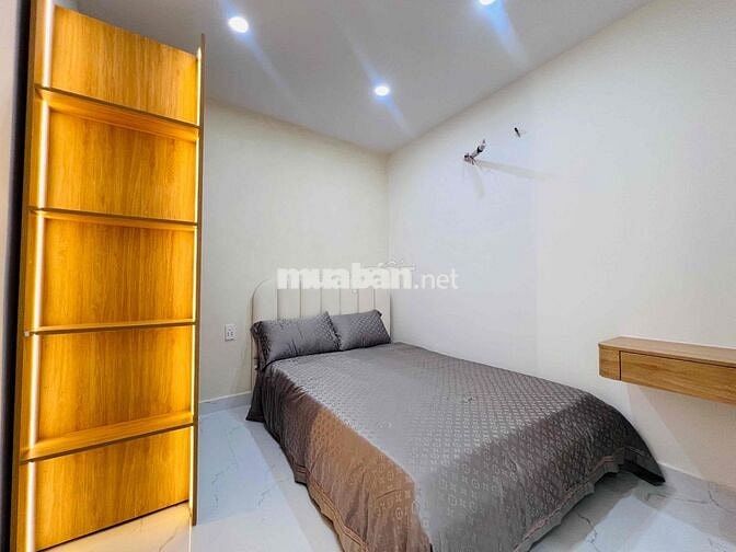 BÁN GẤP NHÀ CHÍNH CHỦ MỚI GIÁP GÒ VẤP FULL NT