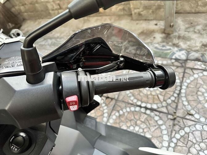 cần bán BMW c400x