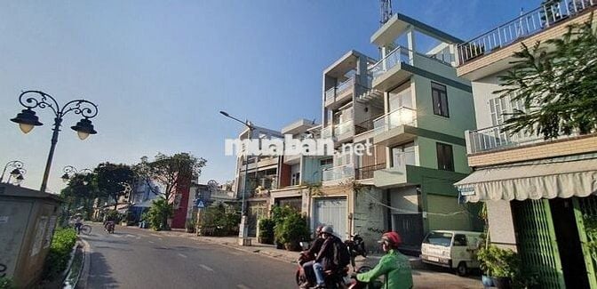 Mặt Tiền Lò Gốm Q6 3,3x9m 3L 2pn nhà mới