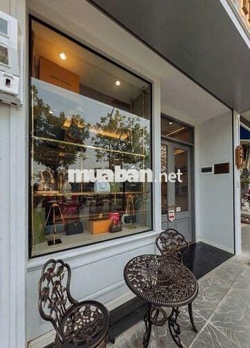 Cho thuê nhà 5 tầng mặt phố YÊN HOA - TÂY HỒ