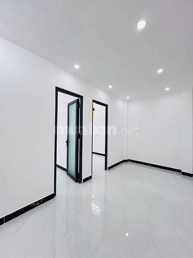 Bán nhà Lửng mới 100% full nội thất đang hoàn thiện những chi tiết 