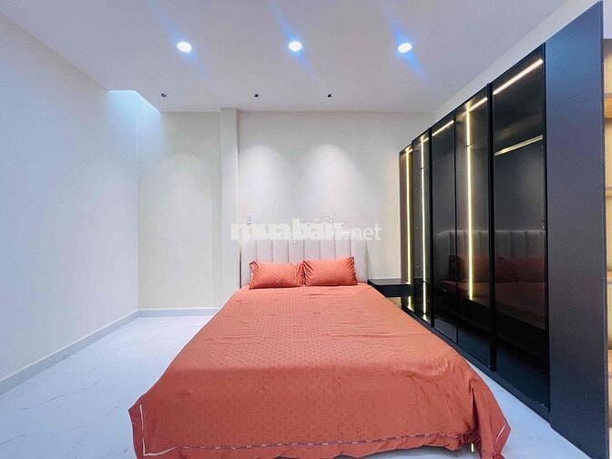 BÁN GẤP NHÀ CHÍNH CHỦ MỚI GIÁP GÒ VẤP FULL NT