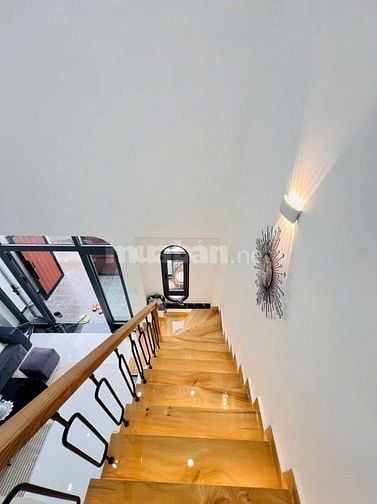 Bán nhà Lửng mới 100% full nội thất đang hoàn thiện những chi tiết 
