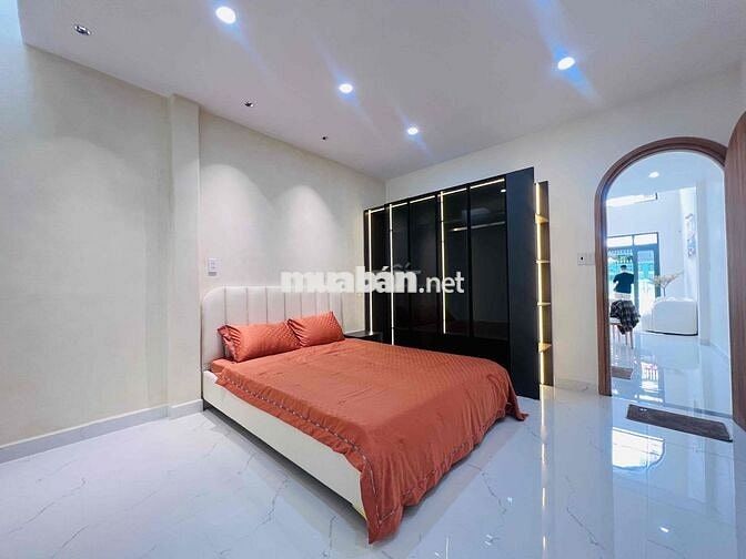 BÁN GẤP NHÀ CHÍNH CHỦ MỚI GIÁP GÒ VẤP FULL NT