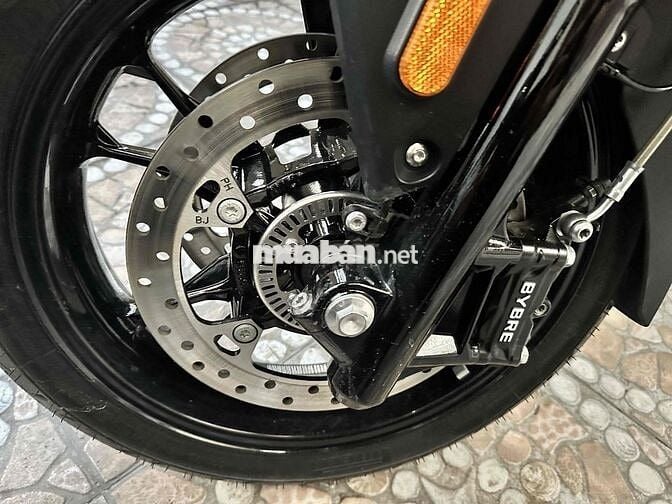 cần bán BMW c400x