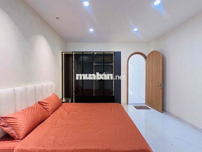 BÁN GẤP NHÀ CHÍNH CHỦ MỚI GIÁP GÒ VẤP FULL NT