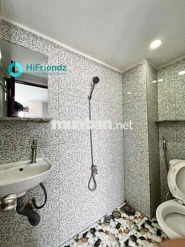 CHO THUÊ PHÒNG NGAY NGÃ TƯ GA GẨN ĐẠI HỌC NGUYỄN TẤT THÀNH