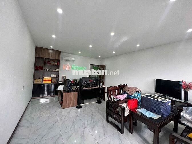 CHO THUÊ NHÀ KINH DOANH 3 TẦNG 1 TUM KHU HÀ QUANG 2 GIÁ 23 TRIỆU/THÁNG
