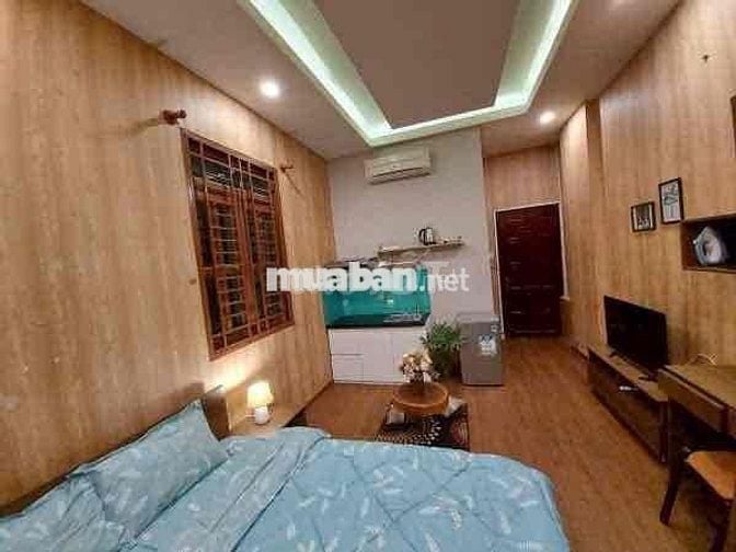 Phòng xinh xắn, đầy đủ tiện nghi, có ban công chill
