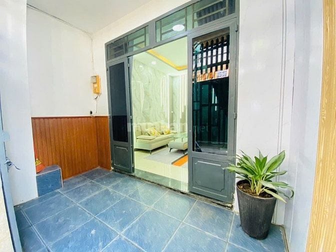 Nhà sổ Hồng riêng 1 lầu ,chính chủ gần chợ cầu đồng thạnh lộc q12