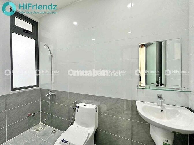 STUDIO TÁCH BẾP BAN CÔNG SIÊU XỊN NGAY GẦN CẦU SẮT NGUYỄN THÁI SƠN