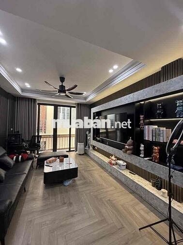 SIÊU PHẨM 40m2 ĐỀN LỪ - 5 Tầng THANG MÁY CHẠY BAO PHÊ